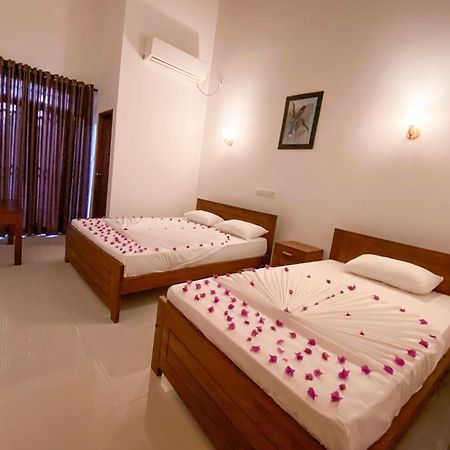 Yala Safari Green Home Stay ทิซซามาฮารามา ภายนอก รูปภาพ
