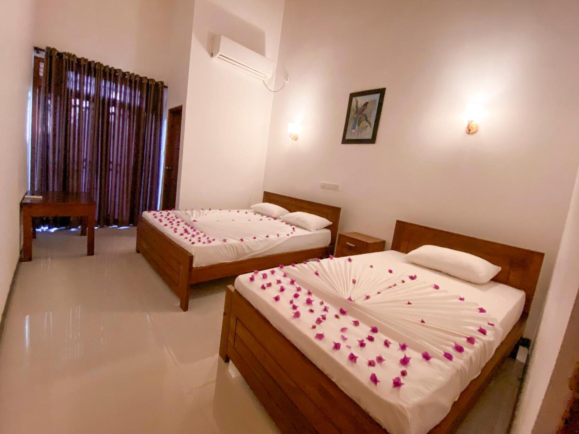Yala Safari Green Home Stay ทิซซามาฮารามา ภายนอก รูปภาพ